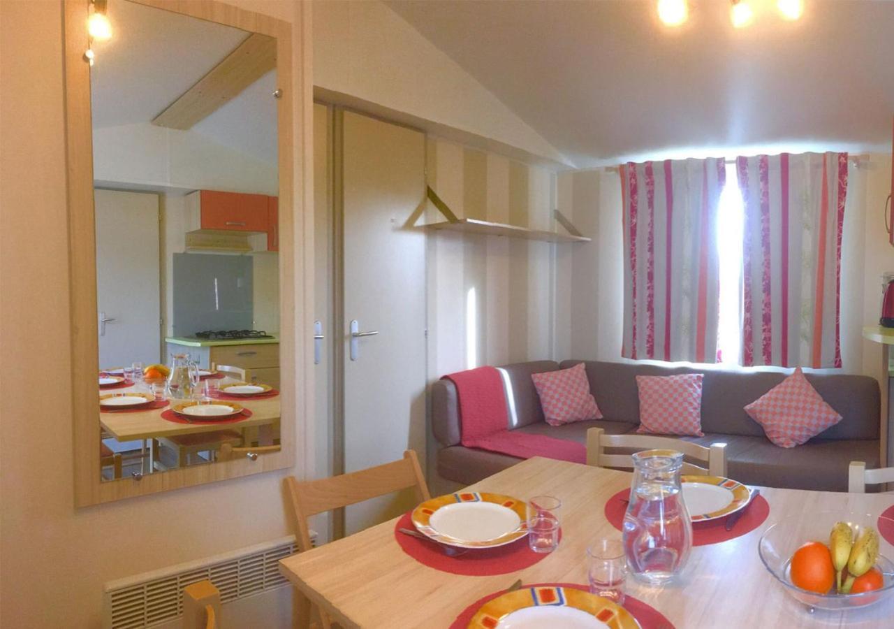 Mobilhome Climatise 3Ch 6P Dans Parc Des 7 Fonts Agde Luaran gambar